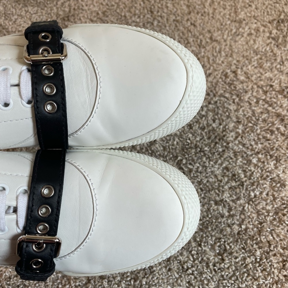 Miu Miu Leather Buckle Low-Top Sneaker, contrast White and black size EU 40 - Picture 3 of 13